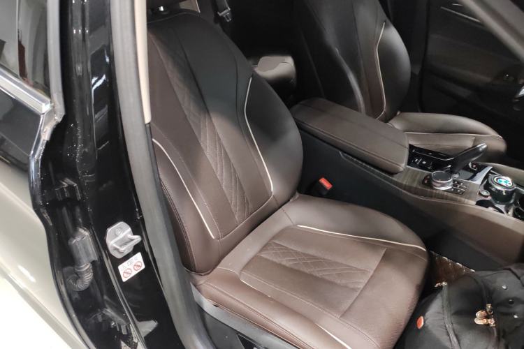 Used BMW 5 Series 2022 Second Facelift 530Li Leading Edition Luxury Package