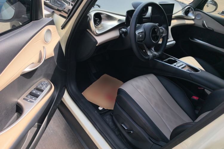 Used BYD Dolphin 2023 420 km Fashion Edition Driver Seat