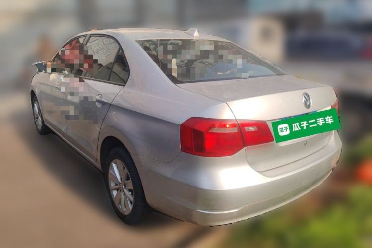 Used Volkswagen Jetta 2015 1.6L Manual Comfort Model
