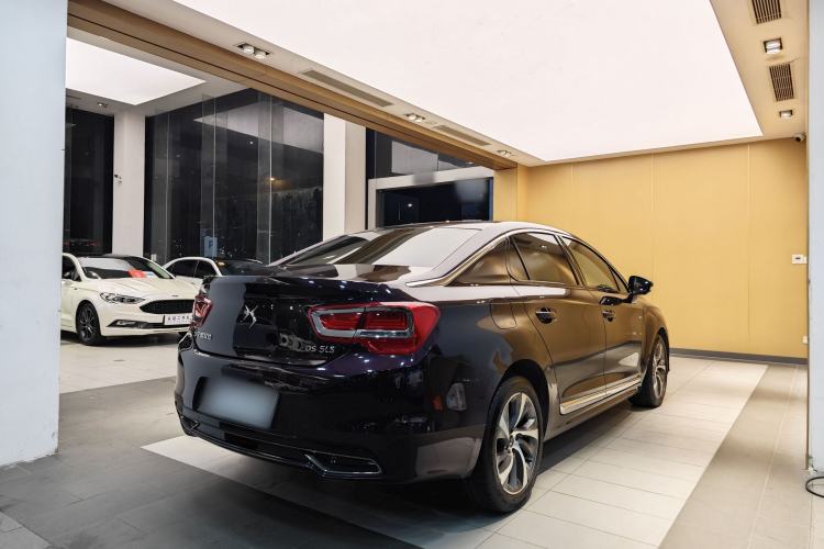 Used DS 5LS 2016 1.6T Luxury Edition THP160