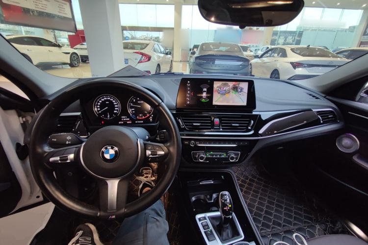 Used BMW 1 Series 2023 125i M Sport Night Edition Interior 2