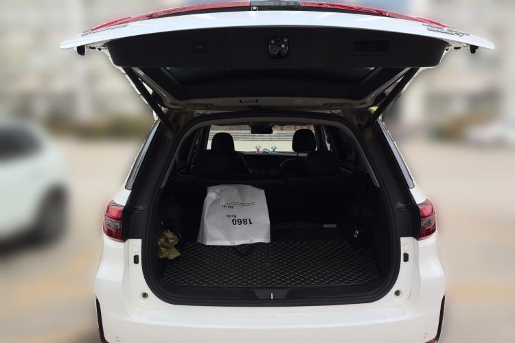 Used CHANGAN CS95 2021 2.0T Two-Wheel Drive Luxury Version
