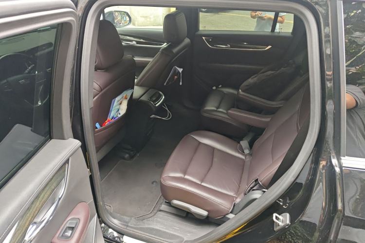 Used Cadillac XT6 2021 2.0T Six-Seater Four-Wheel-Drive Luxury Version
