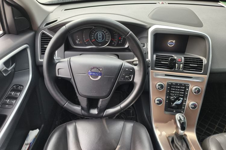 Used Volvo XC60 2017 T5 Smart Upgrade Edition