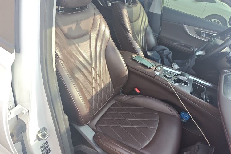 Used Chery Tiggo 8 PLUS 2024 Champion Edition 290TGDI DCT Deluxe Version 5-Seater
