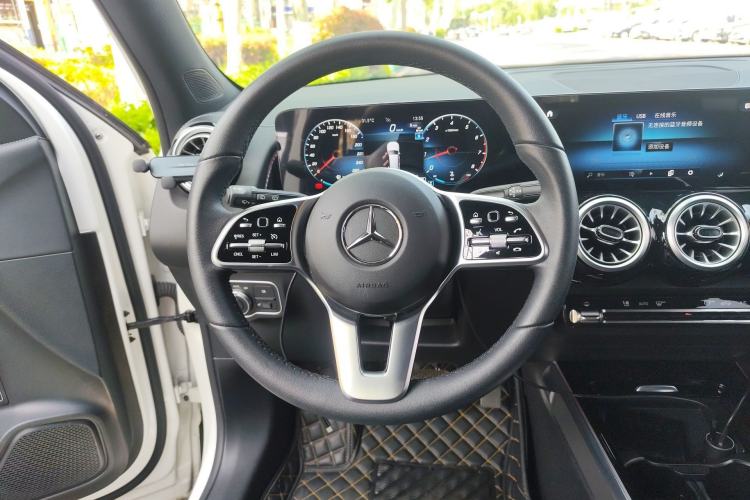 Used Mercedes-Benz GLB 2023 GLB 220 Fashion Model