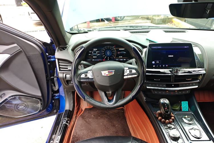 Used Cadillac CT5 2021 28T Platinum Sport Model Steering Wheel