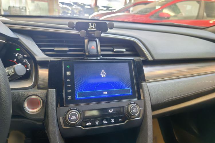 Used Honda Civic 2021 HATCHBACK 220TURBO CVT Trendy Cool Edition
