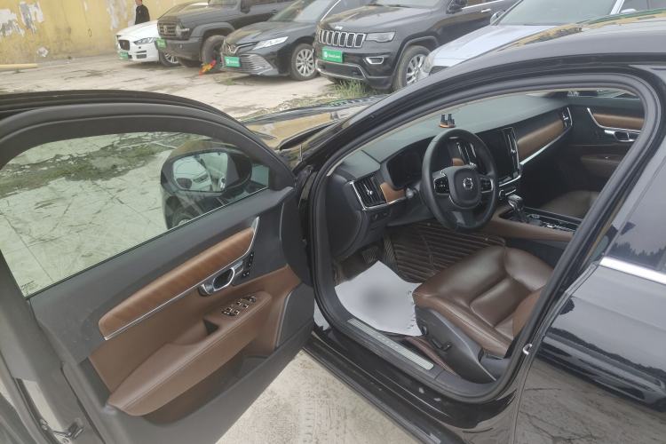 Used Volvo S90 2017 T5 Smart Luxury Edition Left Front Seat