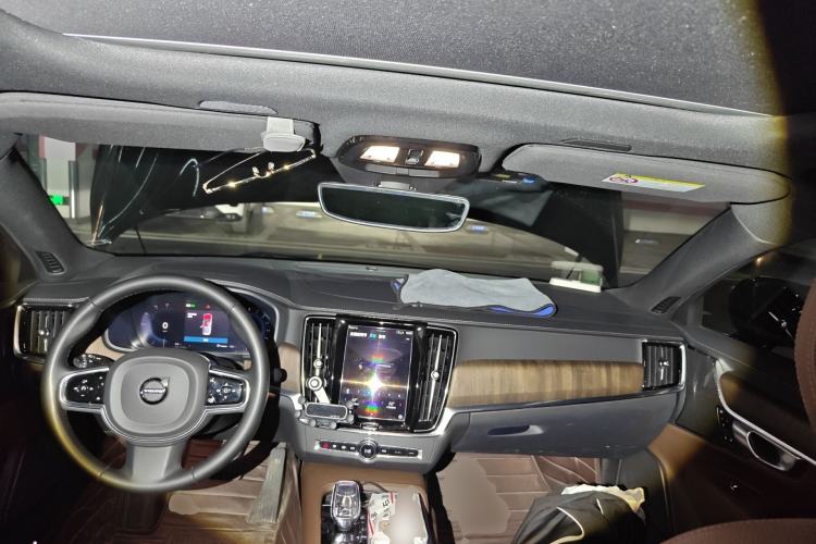 Used Volvo S90 2024 B5 Zhiyuan Luxury Edition