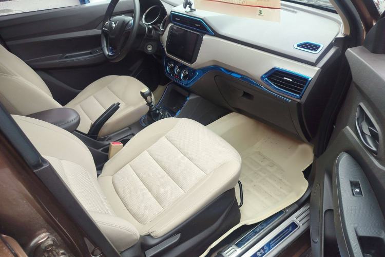 Used Wuling Hongguang 2019 1.5L S Standard Version China VI LAR