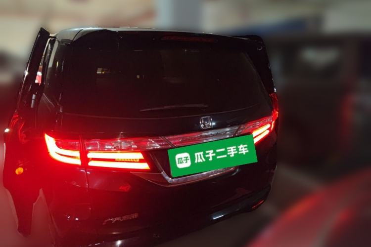 Used Honda Odyssey 2015 2.4L Supreme Edition
