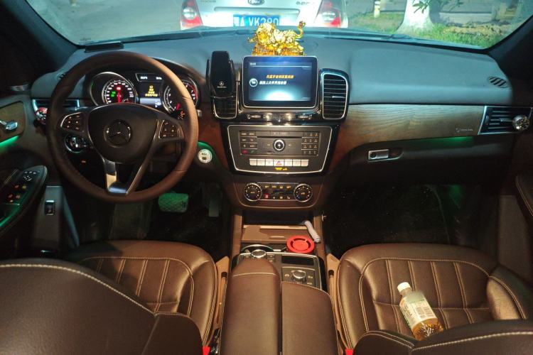 Used Mercedes-Benz GLE 2015 GLE 320 4MATIC Center Console