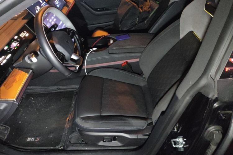 Used NETA S 2022 Pure Electric 715 km Range Rear-Wheel Drive LiDAR Version