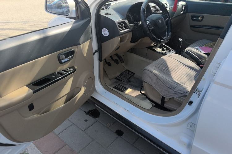 Used Wuling Hongguang 2014 1.5L S Luxury Model Driver Seat