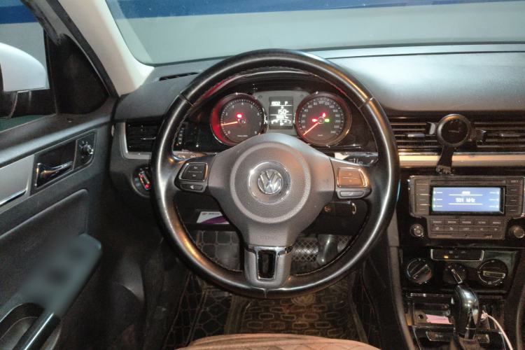 Used Volkswagen Bora 2015 Value Edition 1.6L Automatic Comfort Version