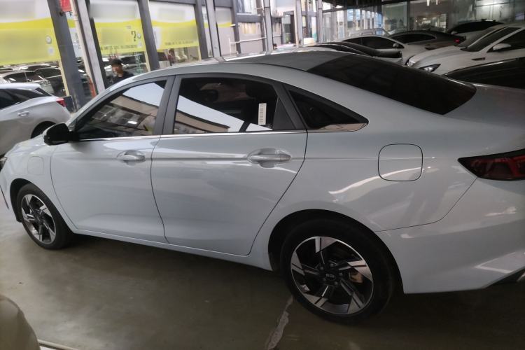 Used Geely Auto Emgrand L HiP 2024 Champion Edition 1.5TD-DHT Pro 100KM Excellence Model