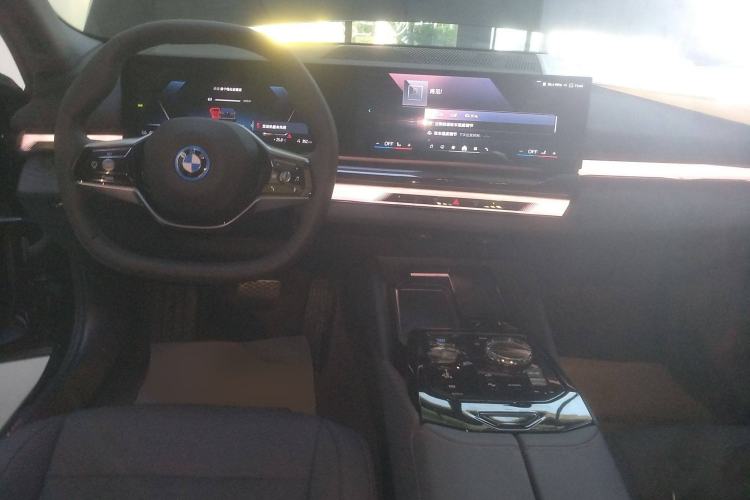 Used BMW i5 2024 eDrive 35L Prestige Luxury Package
