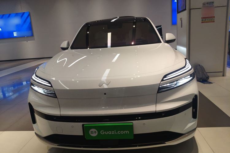 Used ONVO Luxeed L90 2025 Model—Ultra Six-Seater Version