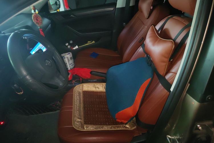 Used Volkswagen Jetta 2015 Value Edition 1.6L Automatic Fashion Version Left Front Seat