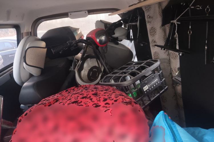 Used CHANGAN KAICHENG Ruixing M60 2023 1.6L CNG Comfort-Grade 6-Seater Passenger Vehicle Left Rear Seat