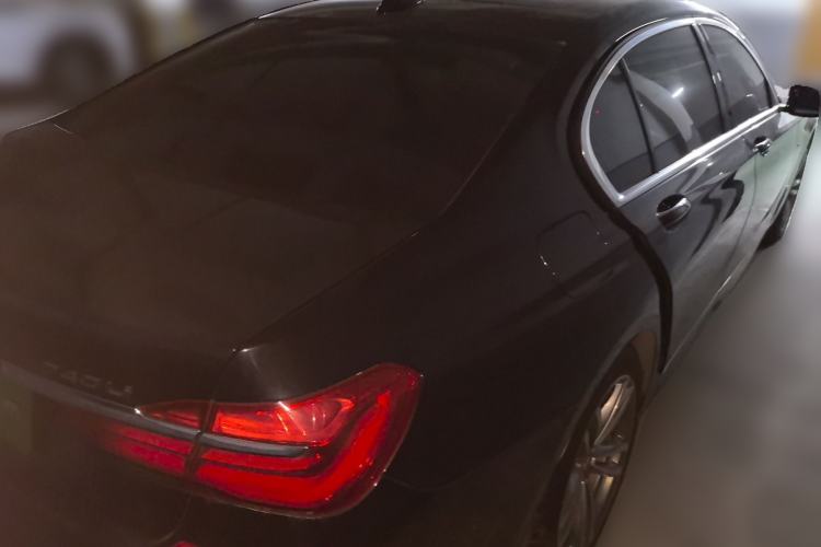 Used BMW 7 Series 2018 730Li Luxury Edition M Sport Package Rear Right 45 Deg