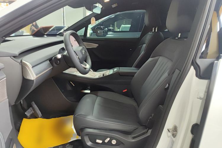 Used ONVO L60 2024 60 kWh Rear-Drive Version Left Front Seat