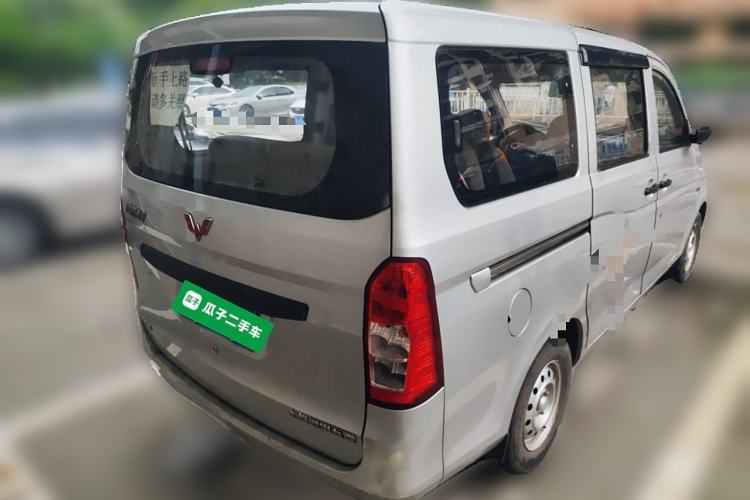 Used Wuling Rongguang V 2015 1.5L Practical Version
