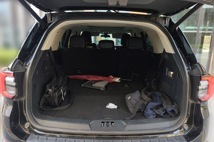 Used Ford Explorer 2023 EcoBoost 285 Four-Wheel Drive Stylish Plus Version 7 Seats