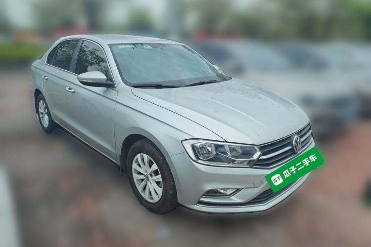 Used Volkswagen Bora 2016 1.6L Manual Fashion Edition
