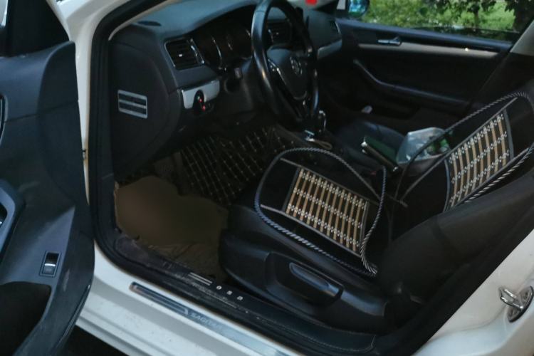 Used Volkswagen Sagitar 2017 230TSI Automatic Comfort Version