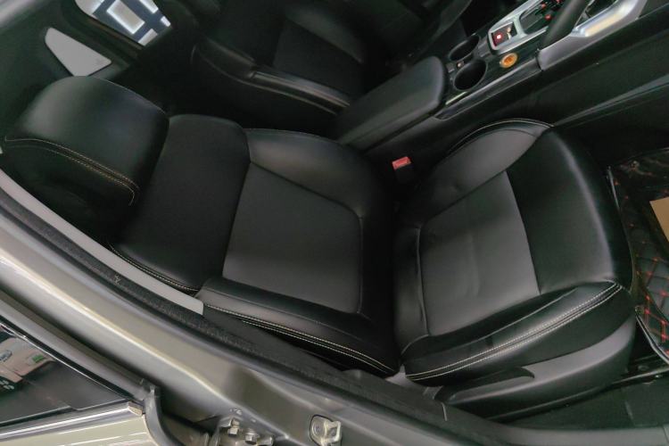 Used Peugeot 3008 2015 2.0L Automatic Classic Edition