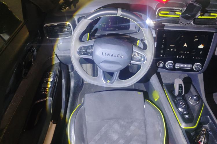 Used Lynk & Co 03 2019 03+ 2.0TD Automatic Wind-Chasing Edition Steering Wheel