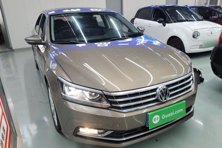 Used Volkswagen Passat 2016 330TSI DSG Prestige Edition Front Right 45 Deg