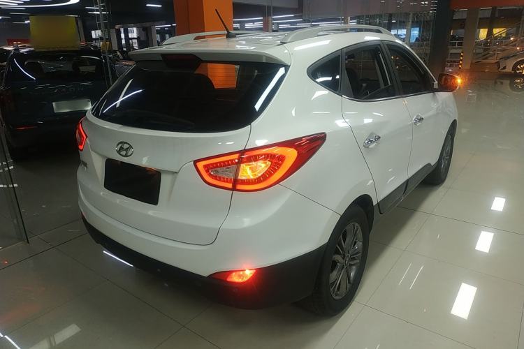 Used Hyundai ix35 2015 2.0L Automatic 2WD Smart Type China IV Rear Right 45 Deg