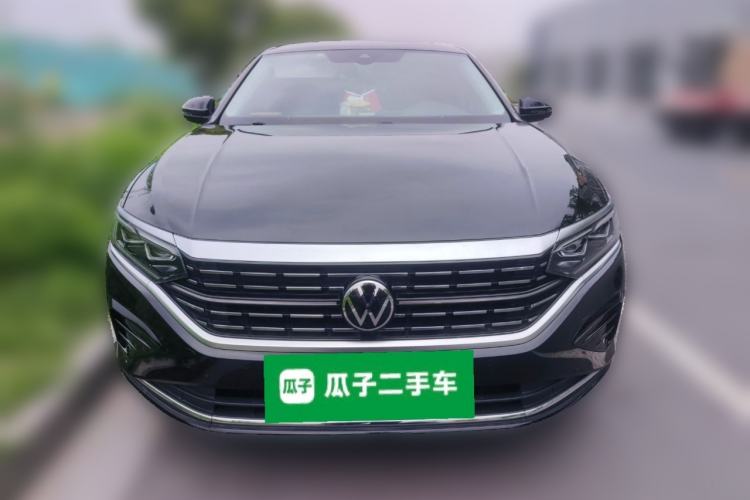 Used Volkswagen Passat 2022 330TSI Luxury Edition Front