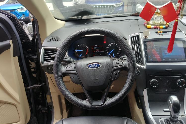 Used Ford Edge 2016 EcoBoost 245 Two-Wheel-Drive Titanium 5-Seater
