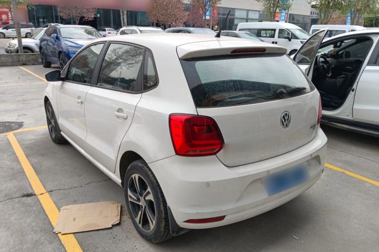 Used Volkswagen Polo 2016 1.6L Automatic Comfort Model Exterior 2