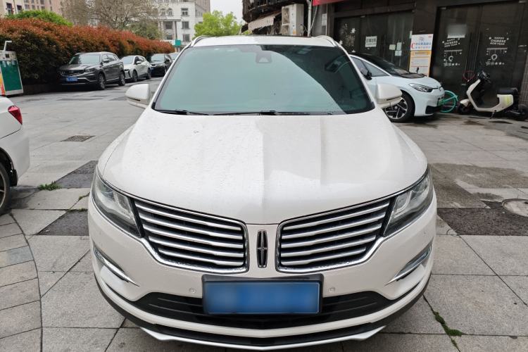 Used Lincoln MKC 2016 2.0T Four-Wheel Drive Prestige Edition Front