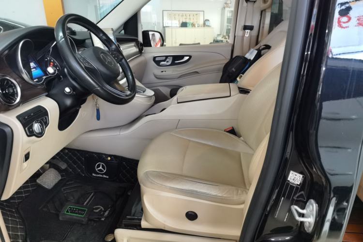 Used Mercedes-Benz V-Class 2020 V 260 Avantgarde Edition