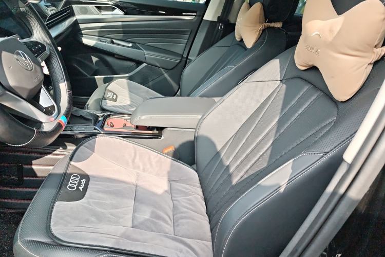 Used Volkswagen Passat 2025 Outstanding Model 380TSI Dragon Glory Edition
