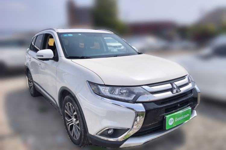 Used Mitsubishi Outlander 2018 2.0L Two-Wheel Drive Glory Edition 5 Seats
