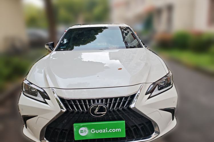 Used Lexus ES 2022 200 Excellence Edition

