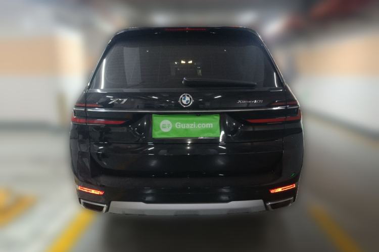 Used BMW X7 2024 xDrive40i Luxury Package – Leading Model Exterior 4