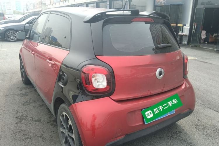 Used smart forfour 2016 1.0L 52 kW Passion Edition
