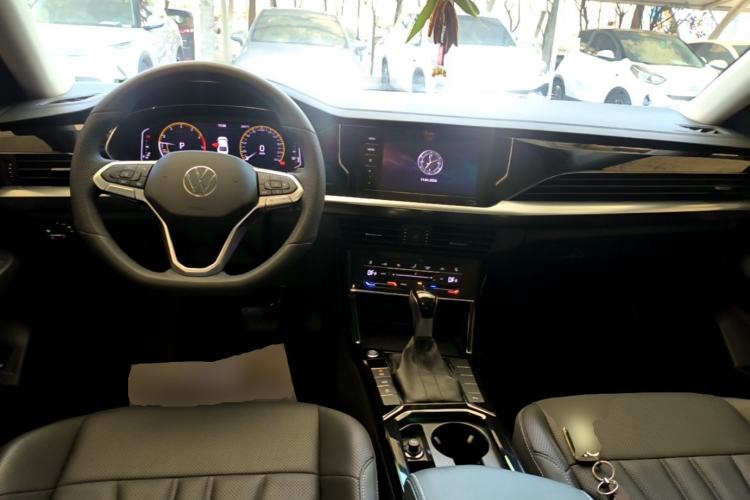 Used Volkswagen Passat 2025 Outstanding Model 380TSI Starry Dragon Edition
