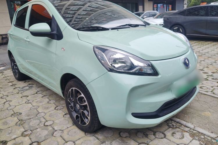 Used CHANGAN OSHAN Benni E-Star 2021 National Edition Colorful Version Lithium Iron Phosphate (31.86 kWh) Front Right 45 Deg