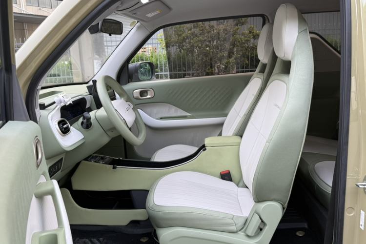 Used Geely Galaxy Panda 2025 210km Panda Rider Left Front Seat