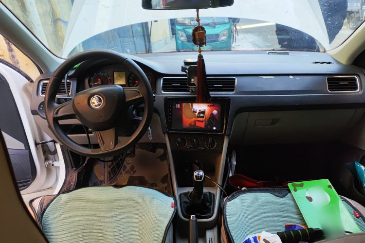 Used Skoda Rapid 2016 1.6L Manual Trend Edition
