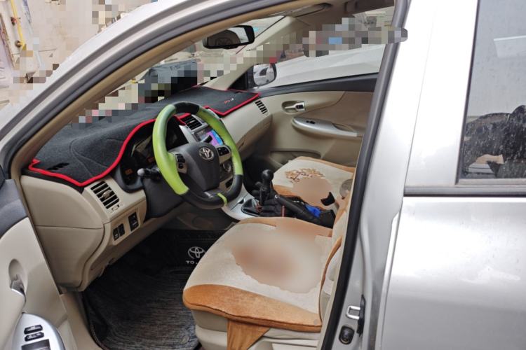 Used Toyota Corolla 2011 Commemorative Edition 1.6L Manual GL
